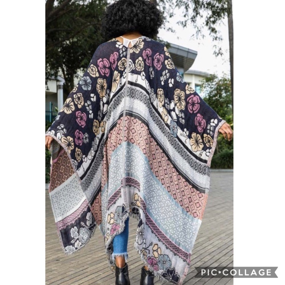 Boho Beautiful Wrap... Kimono... - Picture 2 of 4